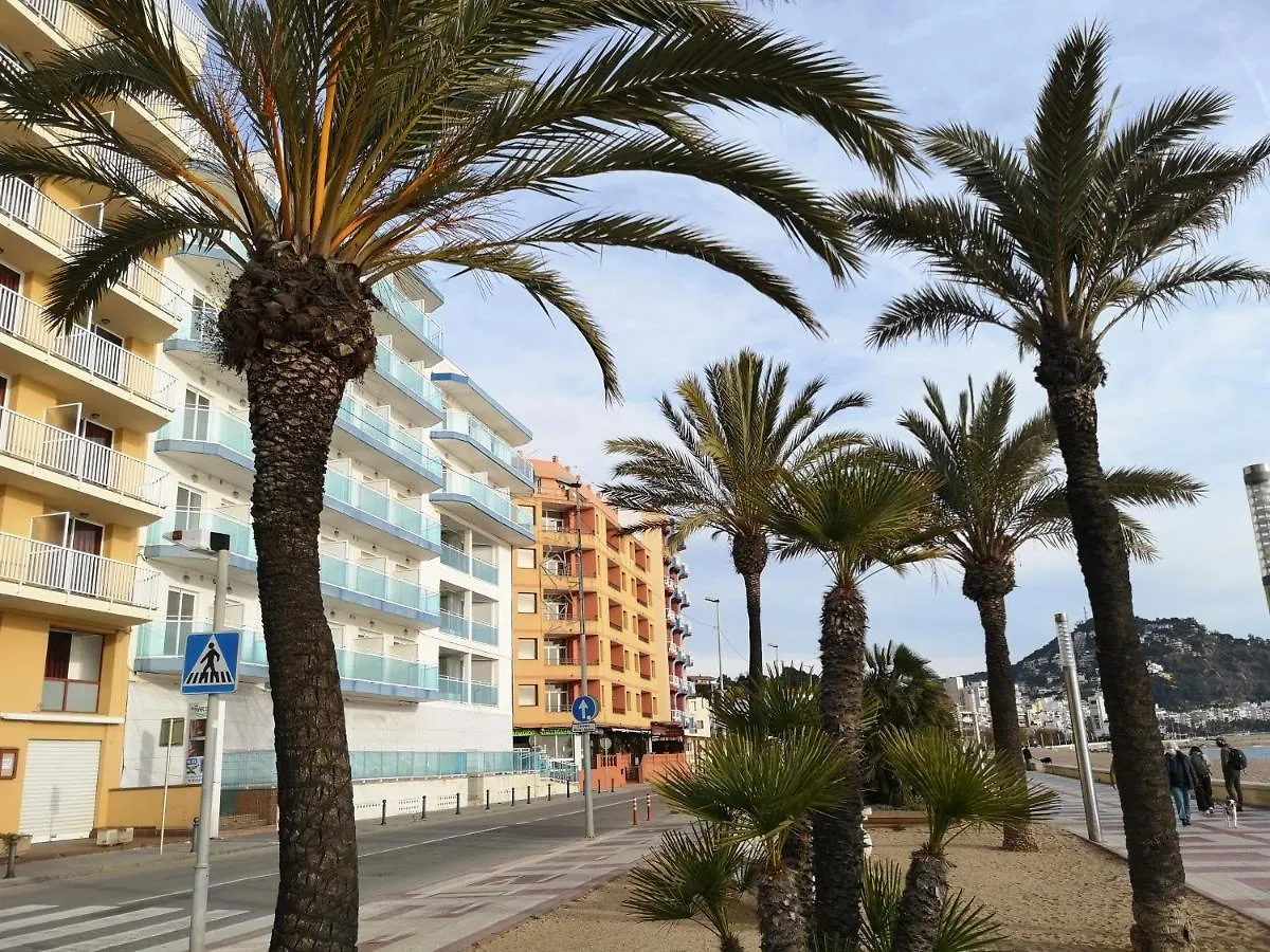 Apartamentos Elvira Бланес 0*,  Испания